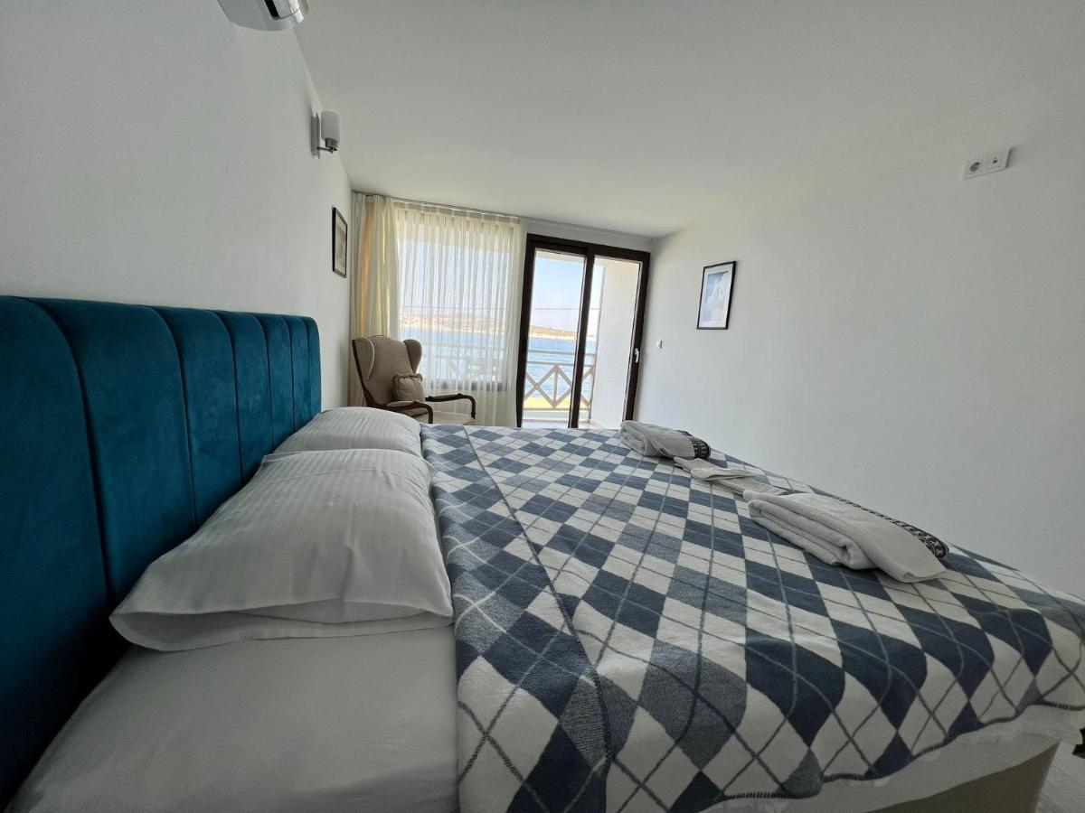 Giritli Rum Meyhanesi&Butik Otel Karaburun  Exterior foto