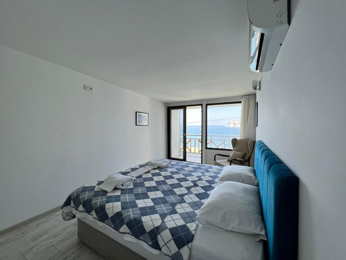 Giritli Rum Meyhanesi&Butik Otel Karaburun  Exterior foto