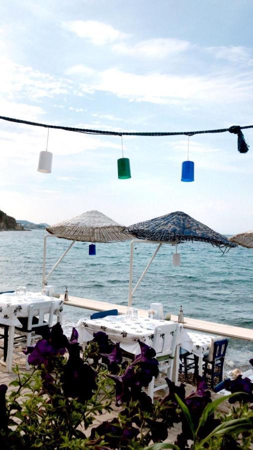 Giritli Rum Meyhanesi&Butik Otel Karaburun  Exterior foto