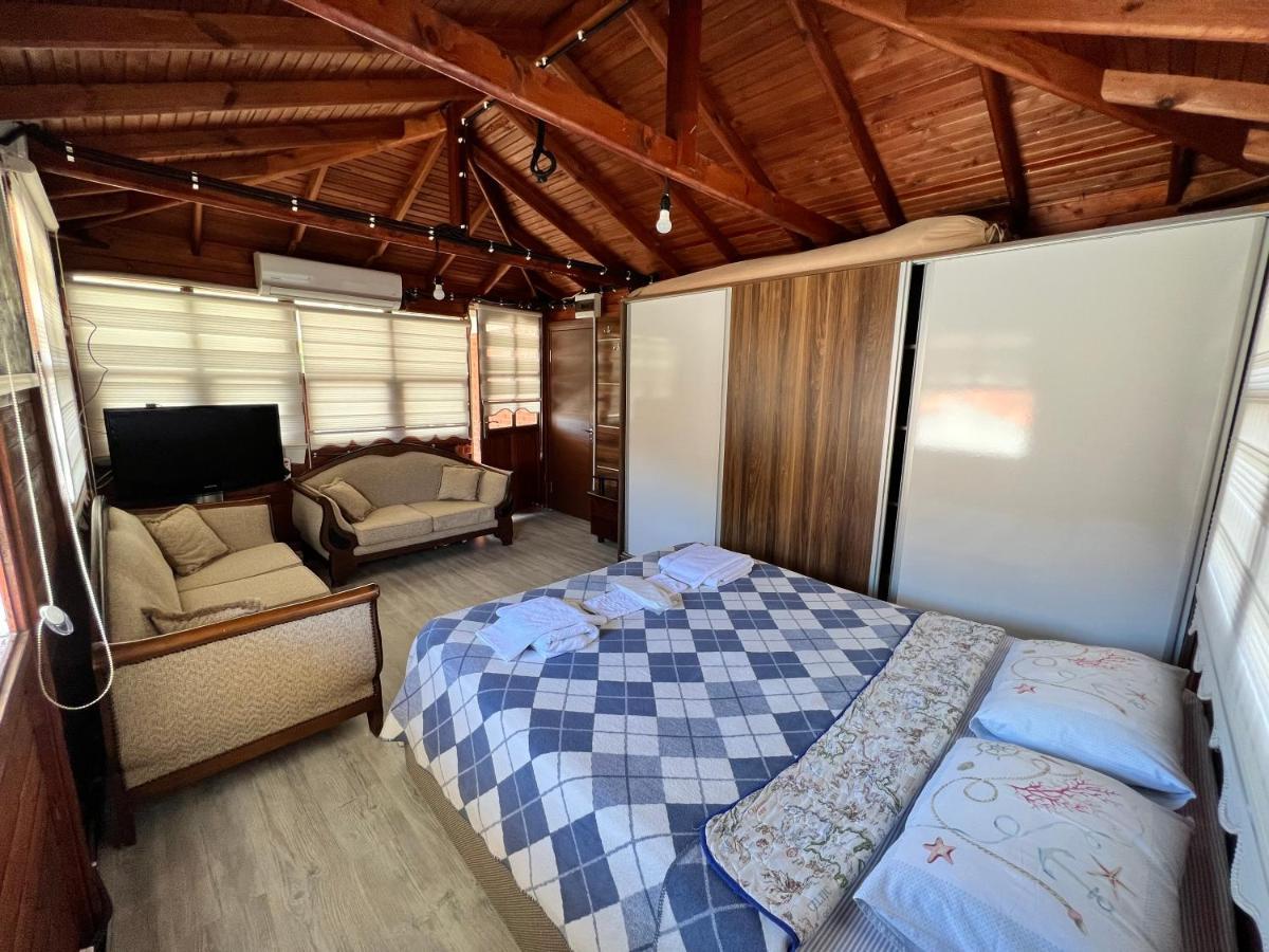 Giritli Rum Meyhanesi&Butik Otel Karaburun  Exterior foto
