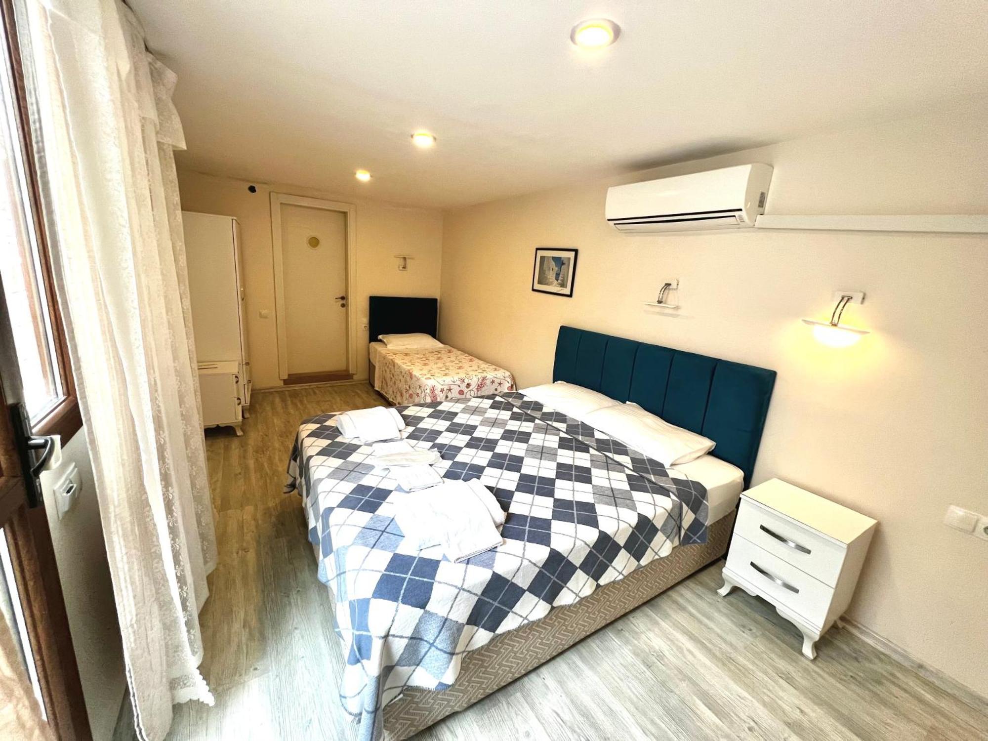 Giritli Rum Meyhanesi&Butik Otel Karaburun  Exterior foto